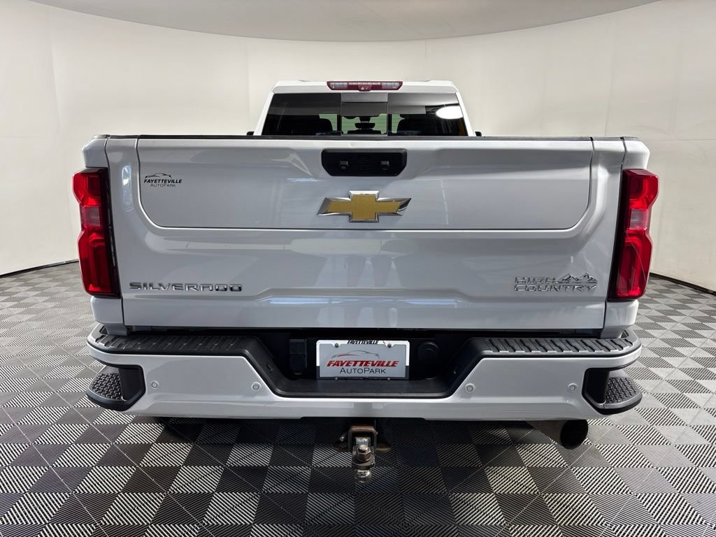 Certified 2023 Chevrolet Silverado 3500 High Country AWD/4WD image 14