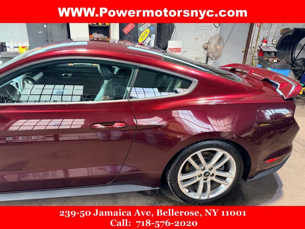 Used 2018 Ford Mustang GT Premium image 4