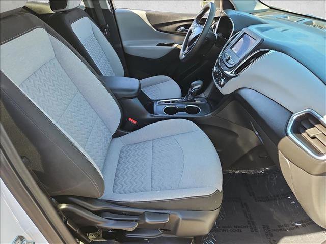 Used 2022 Chevrolet Equinox LS w/ LS Convenience Package image 26