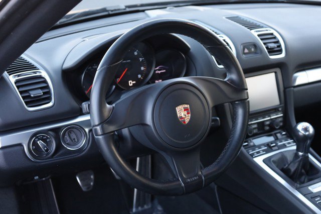 Used 2015 Porsche Cayman image 23
