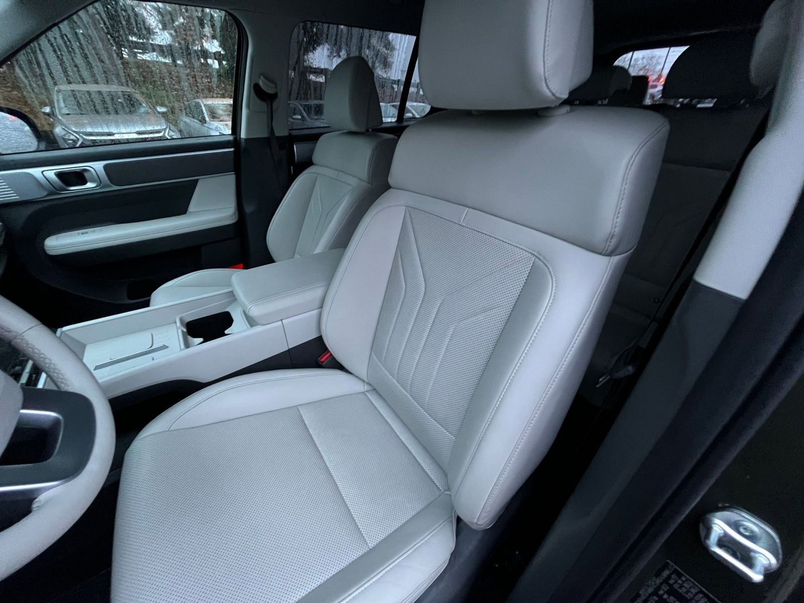 Used 2025 Hyundai Santa Fe SEL image 39