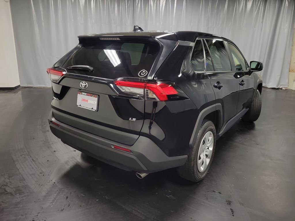 Used 2023 Toyota RAV4 LE FWD image 8