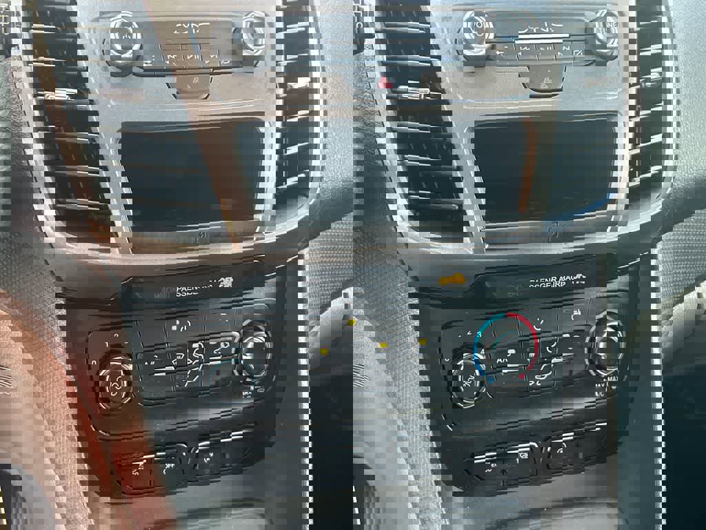 Used 2021 Ford Transit Connect XLT image 26