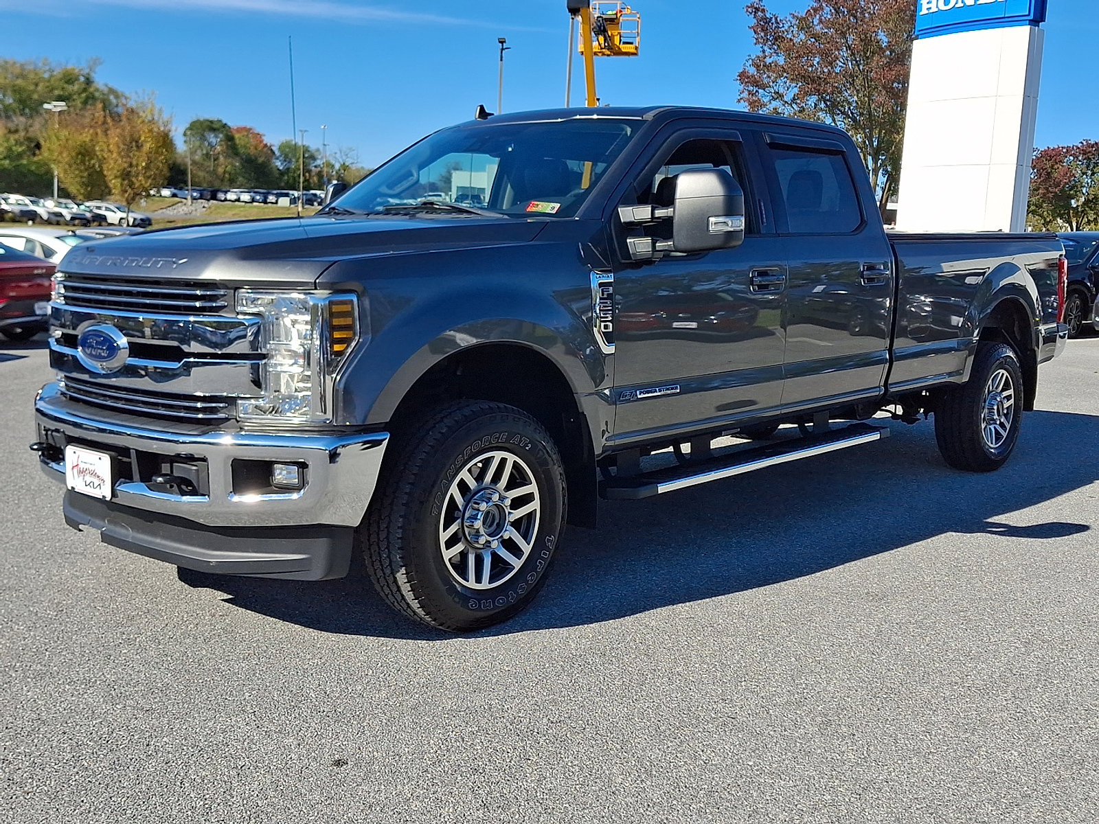 Used 2019 Ford F250 Lariat w/ Lariat Ultimate Package image 3