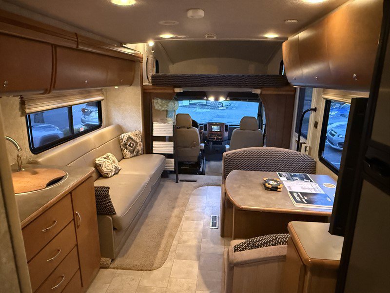 Used 2008 Dodge Sprinter 3500 RWD image 17