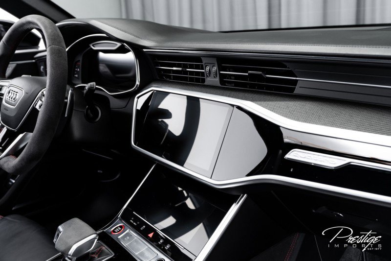 Used 2022 Audi RS 6 w/ Executive Package image 49