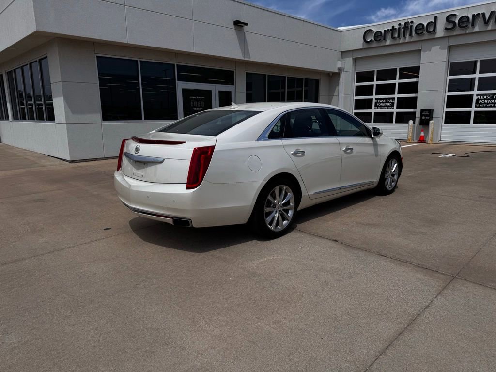 Used 2013 Cadillac XTS Premium AWD/4WD image 3