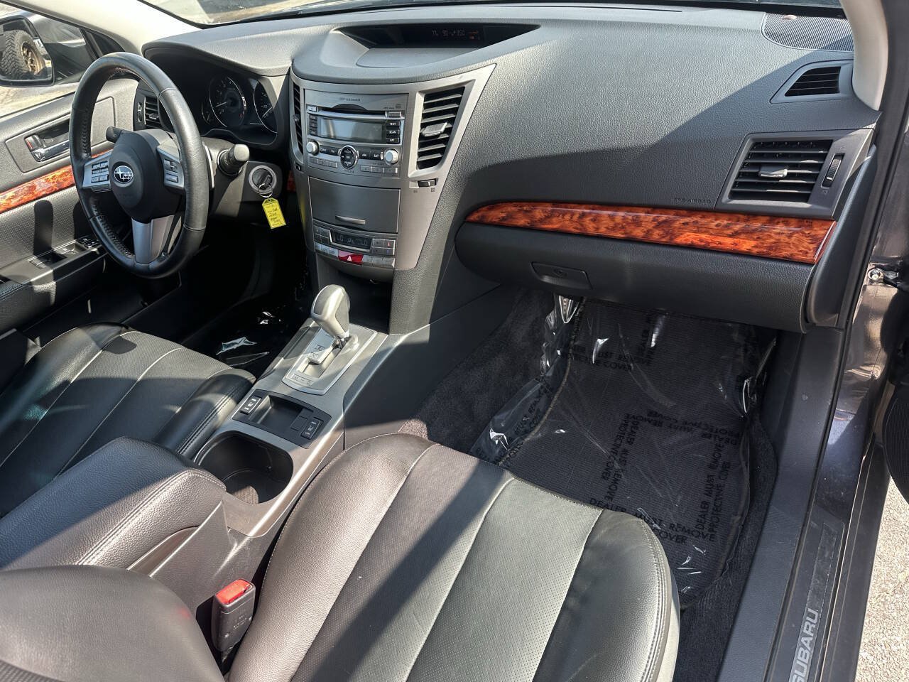 Used 2010 Subaru Outback 3.6R Limited AWD/4WD image 13