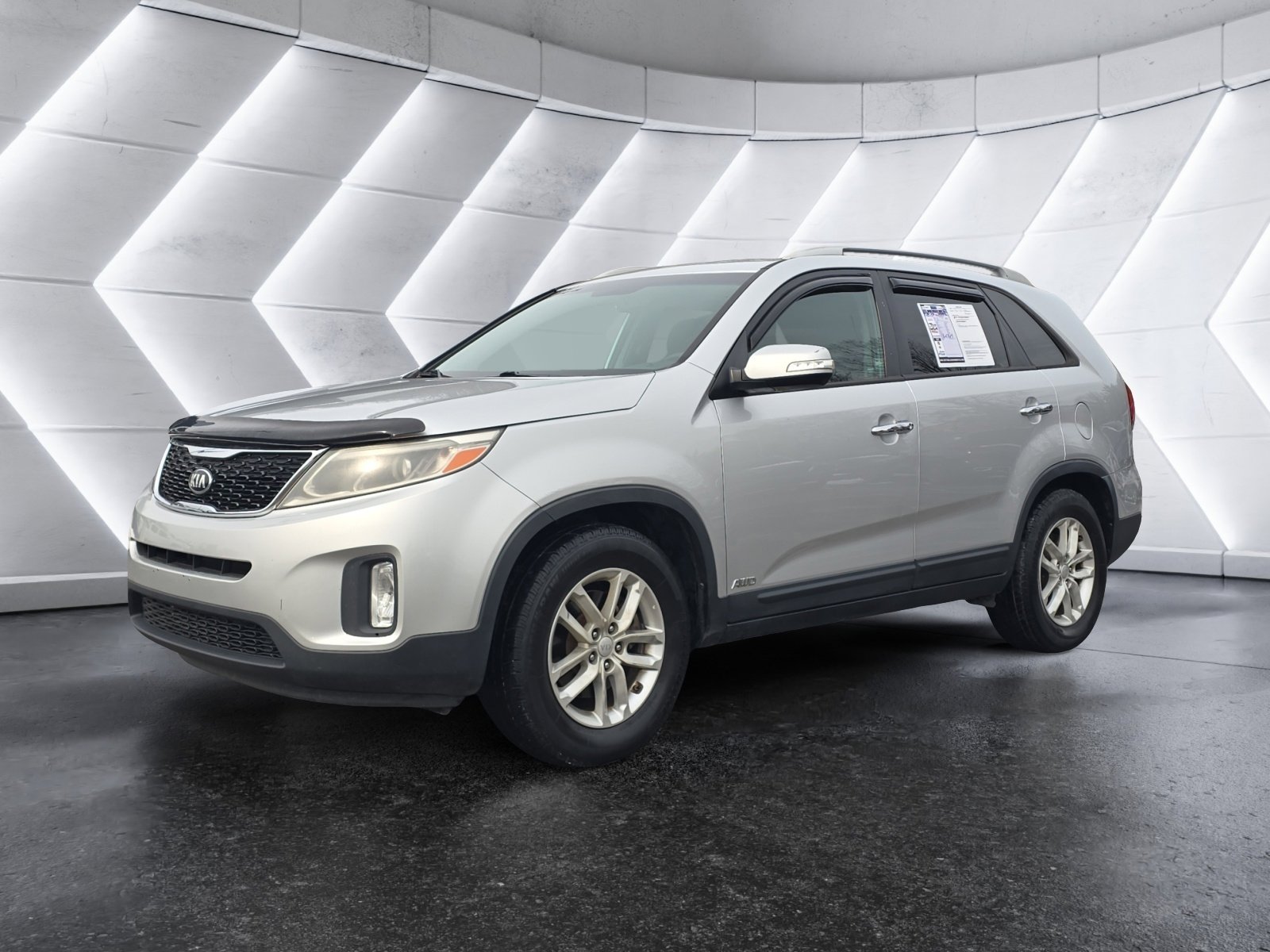 Used 2015 Kia Sorento LX image 1