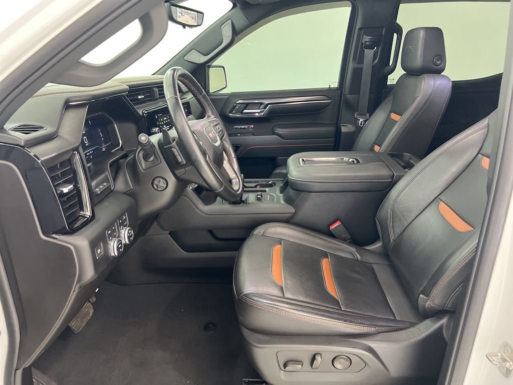 Used 2022 GMC Sierra 1500 AT4 w/ AT4 Premium Package AWD/4WD image 17