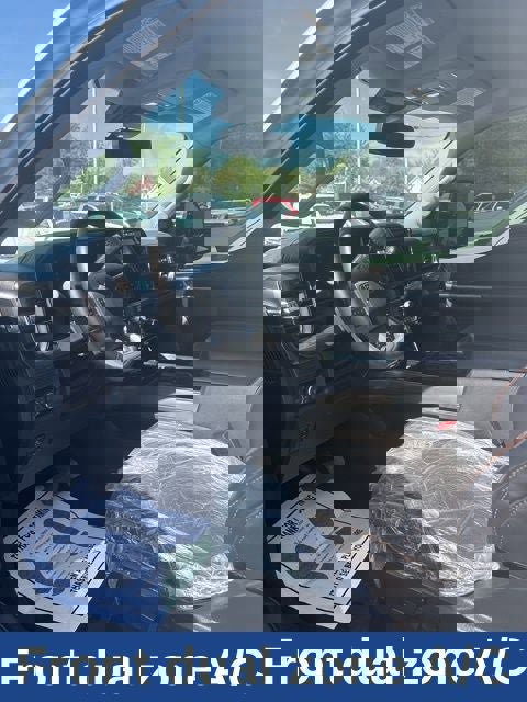 Used 2025 Ford F350 Lariat w/ Chrome Package image 19