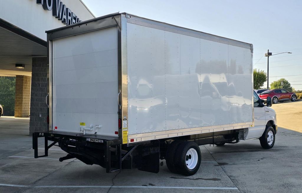 Used 2021 Ford E-450 and Econoline 450 Super Duty w/ Power Windows & Locks Group image 4