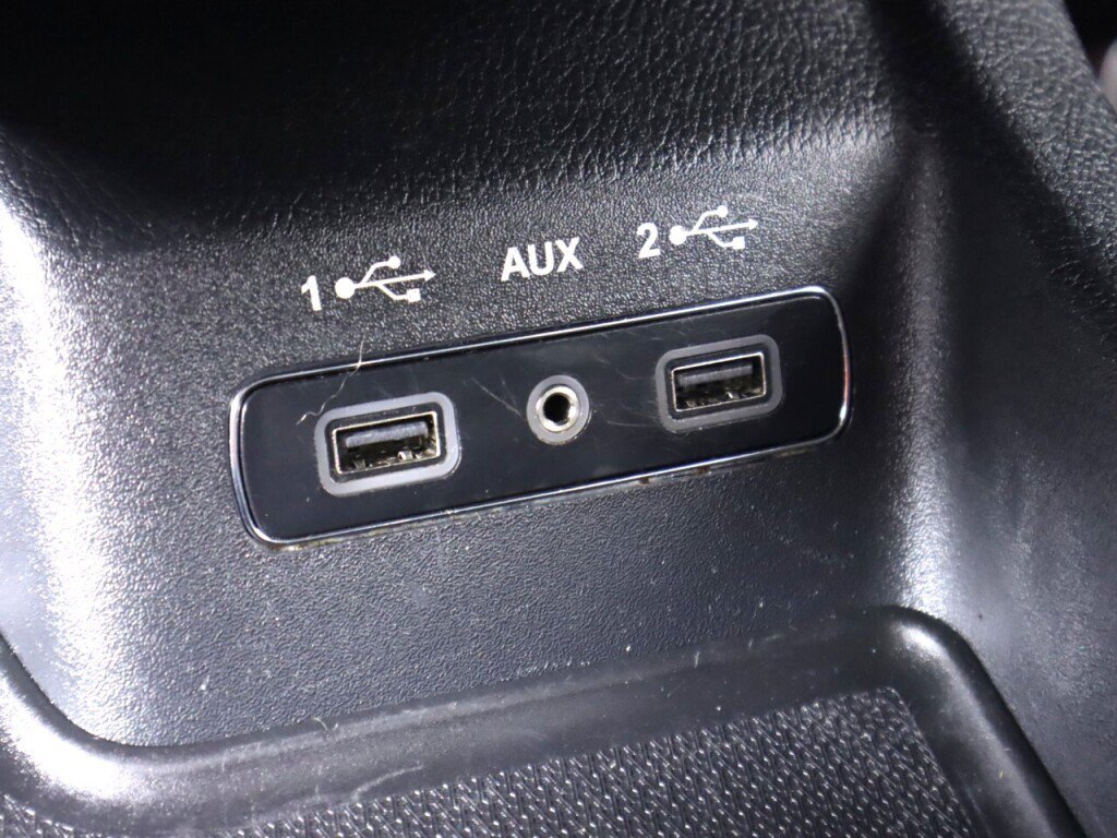 Used 2019 Dodge Durango R/T w/ Technology Group AWD/4WD image 25