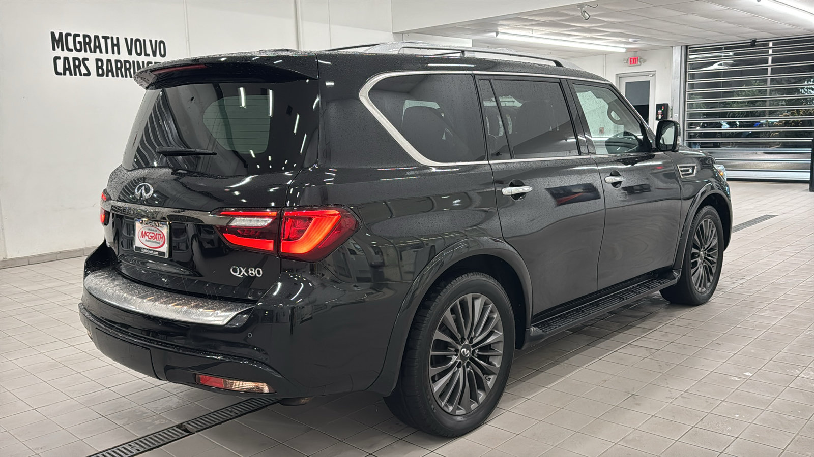 Used 2023 INFINITI QX80 Premium Select w/ Cargo Package AWD/4WD image 5