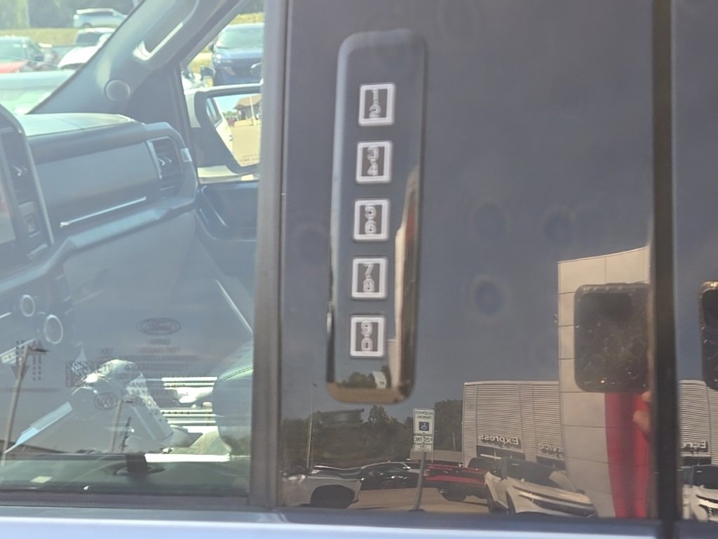 Used 2022 Ford F150 Limited image 61