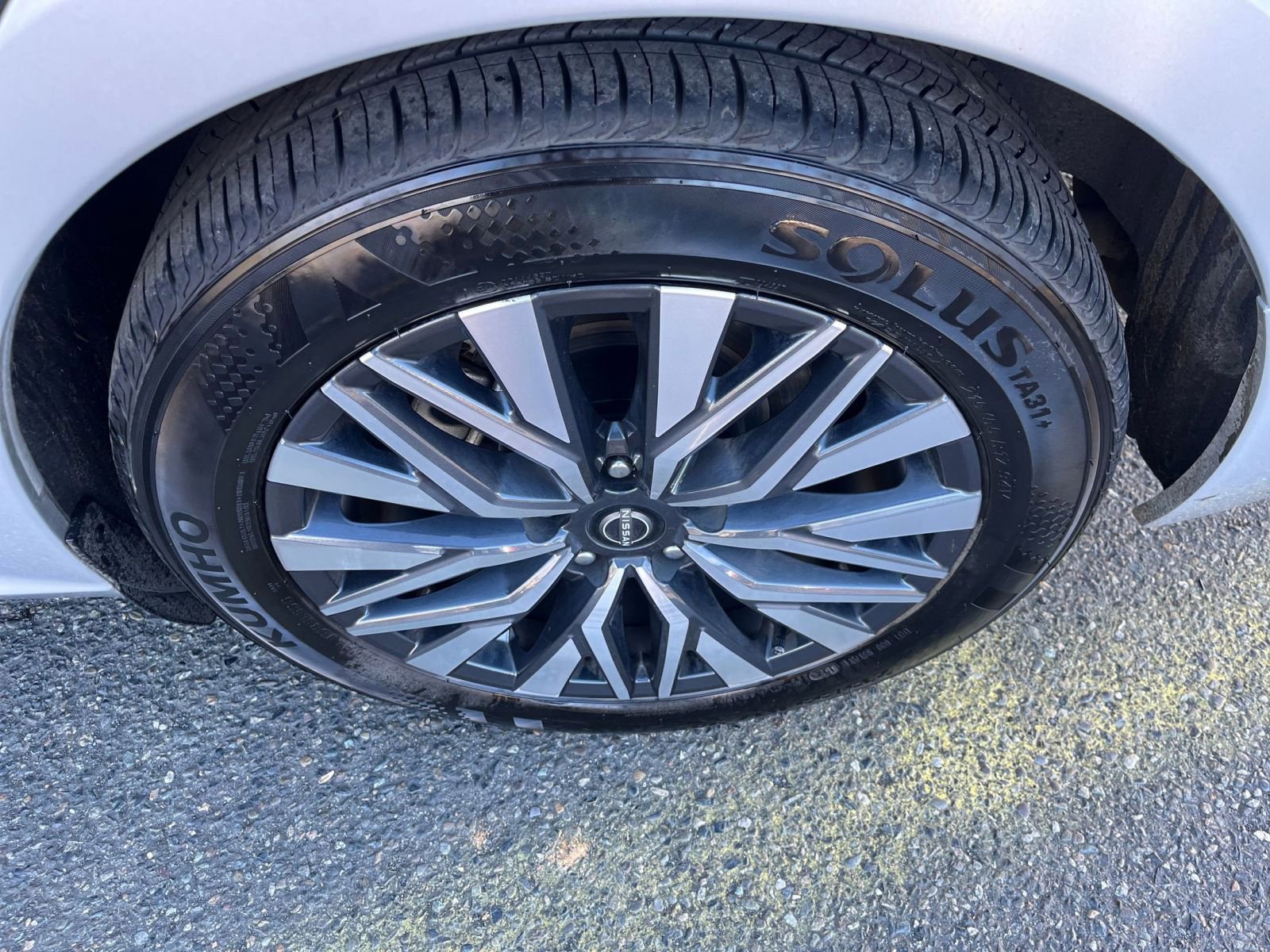 Used 2024 Nissan Altima 2.5 SV image 30