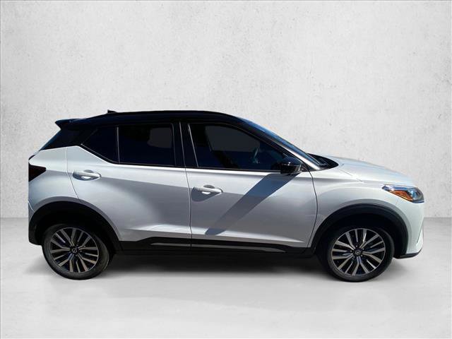 Used 2021 Nissan Kicks SR FWD video 4