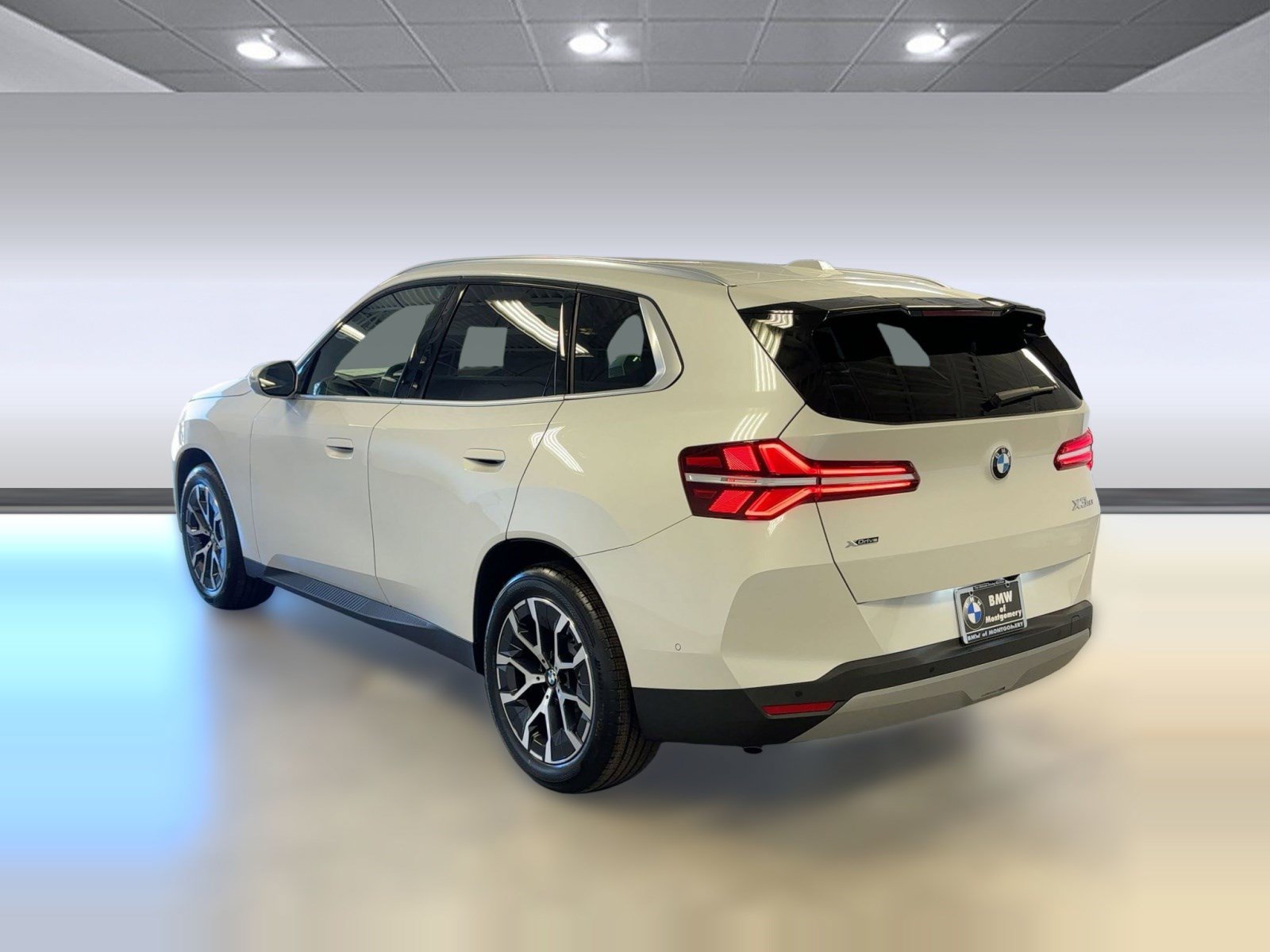 New 2026 BMW X3 xDrive30i w/ Convenience Package AWD/4WD image 3
