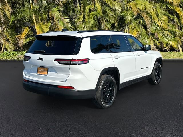 Used 2024 Jeep Grand Cherokee L Altitude image 5