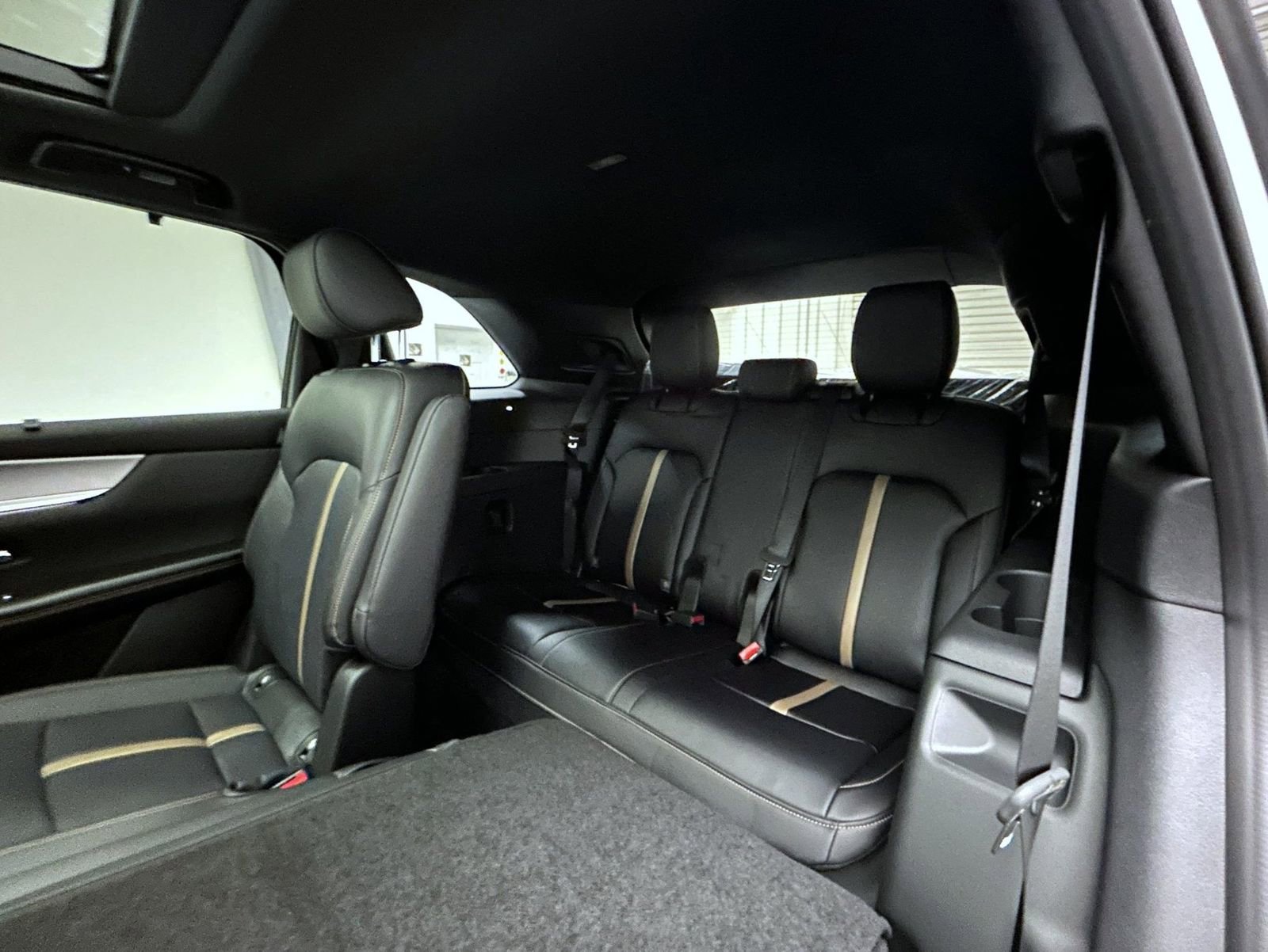 New 2026 MAZDA CX-90 Plug-In Hybrid w/ Premium Plus image 13