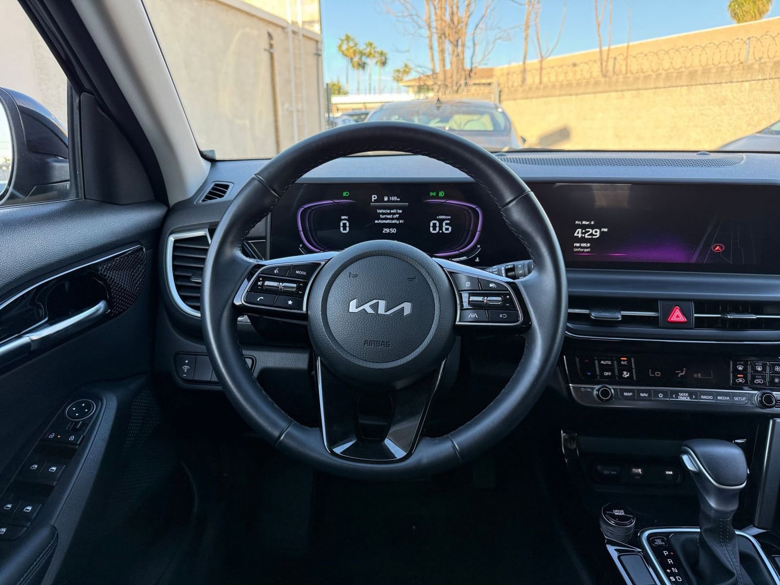 Used 2025 Kia Seltos S image 35