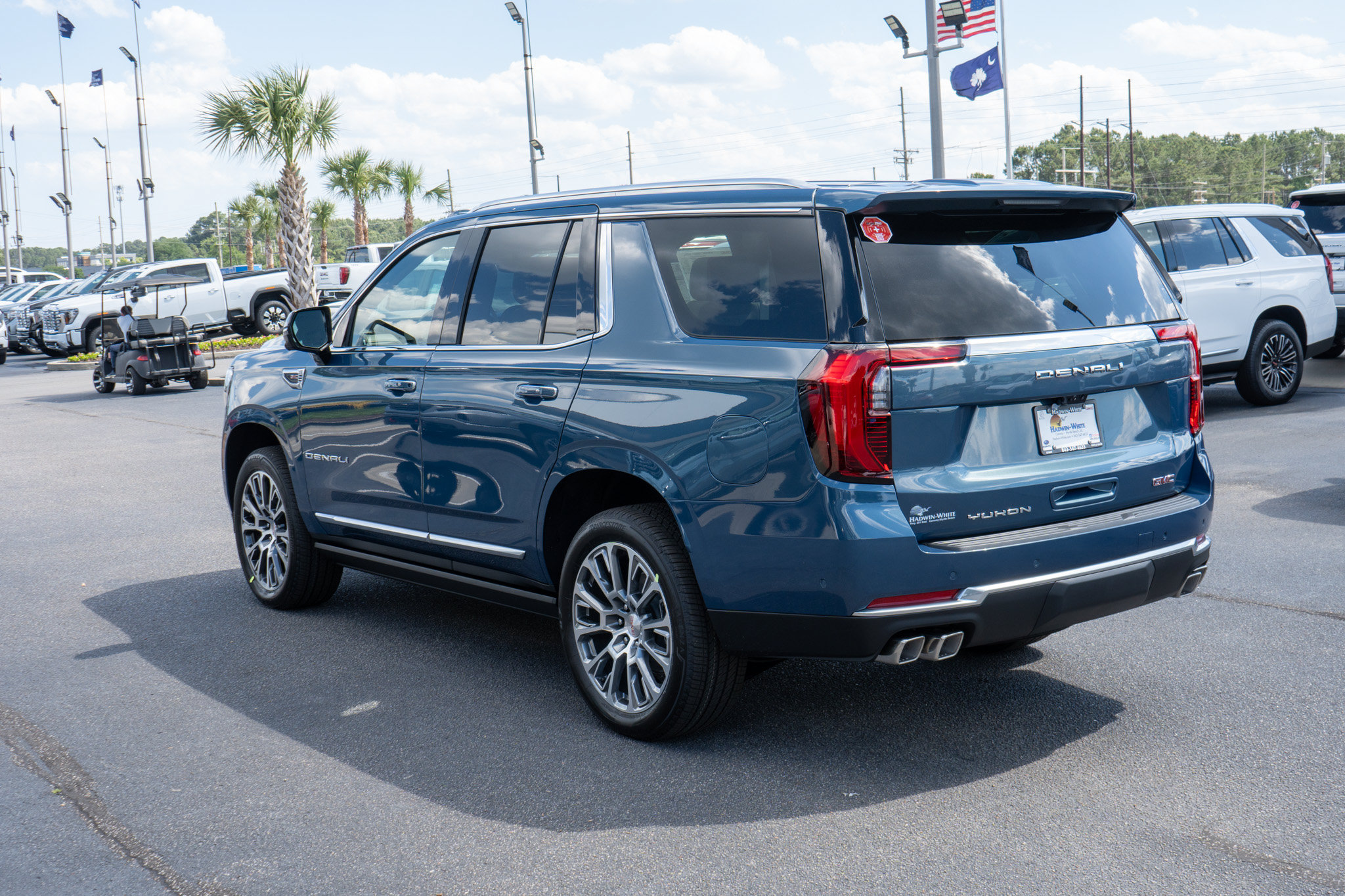 New 2026 GMC Yukon Denali w/ Denali Reserve Package AWD/4WD image 5