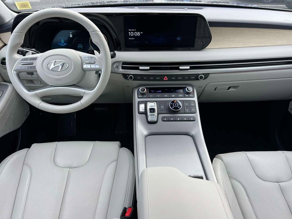 Used 2025 Hyundai Palisade Limited image 13