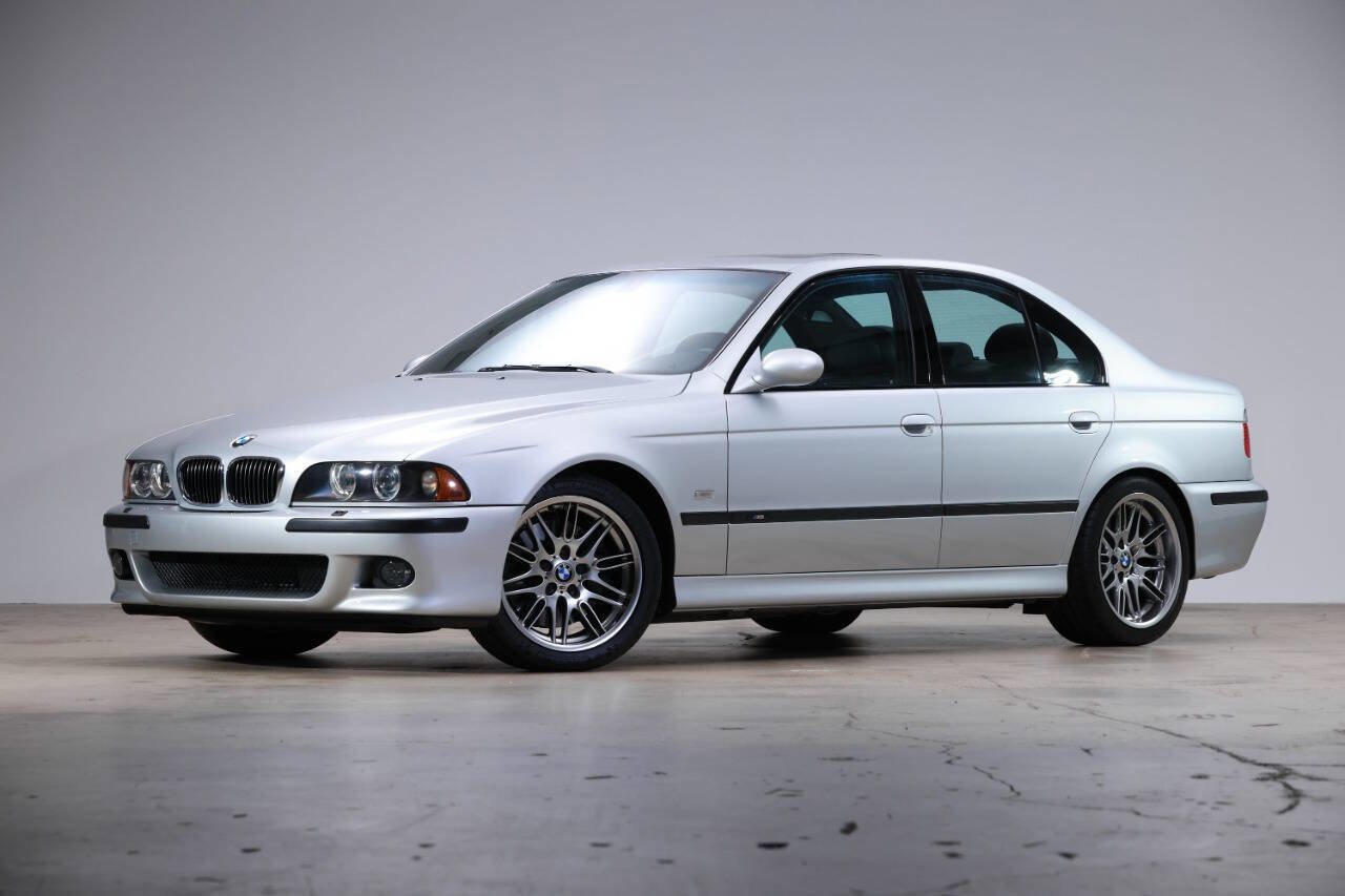 Used 2002 BMW M5 image 3
