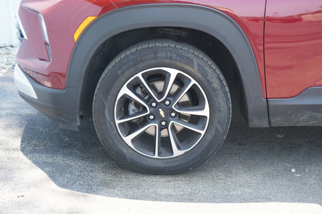 Used 2024 Chevrolet TrailBlazer LT w/ LT Cold Weather Package AWD/4WD image 6