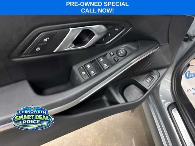 Used 2024 BMW 330i xDrive Sedan AWD/4WD image 7