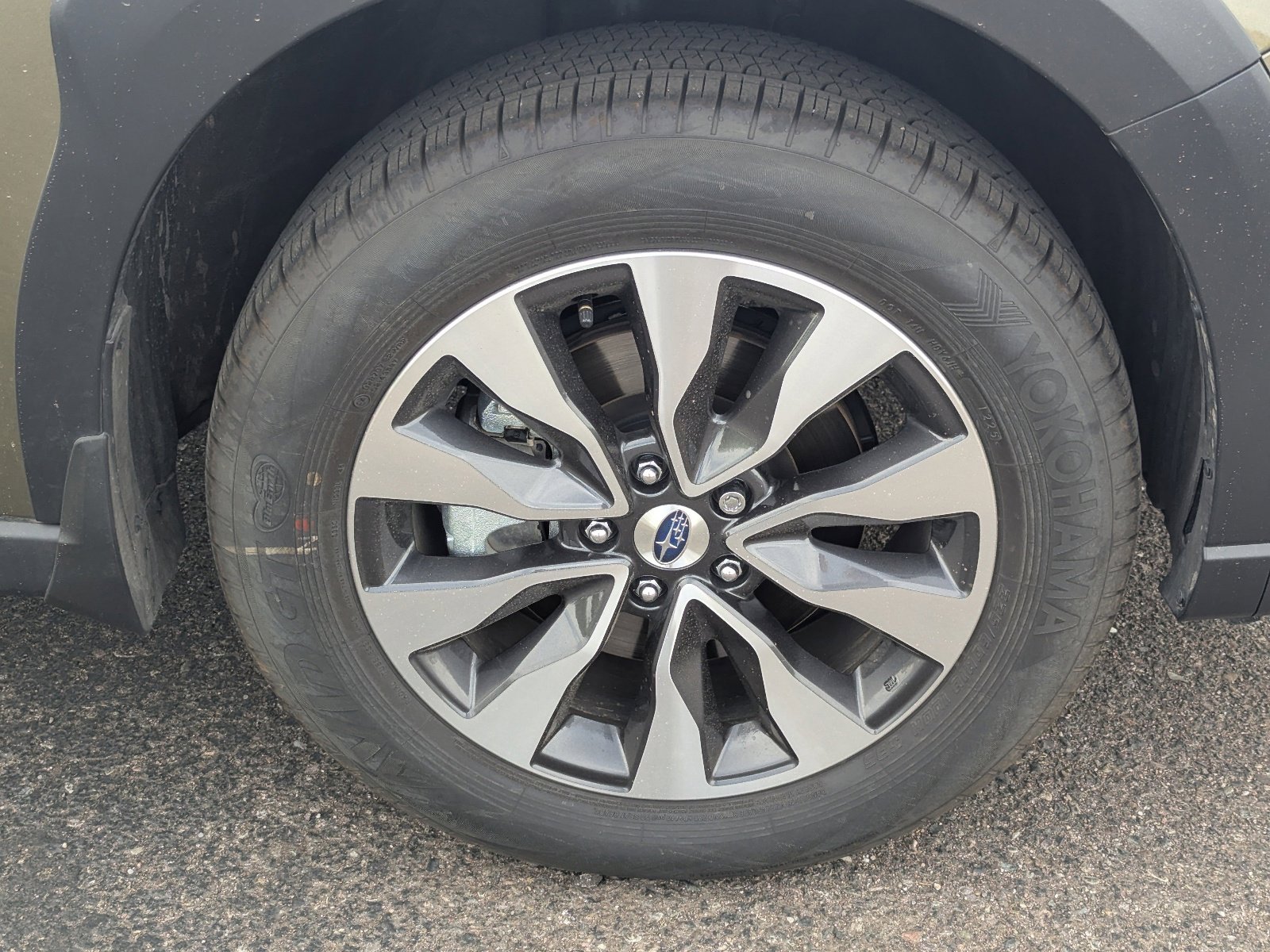 Certified 2025 Subaru Outback Limited AWD/4WD image 9