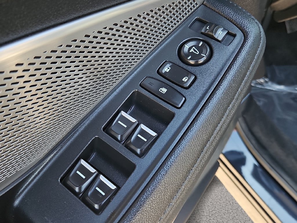 Used 2024 Acura MDX FWD image 16