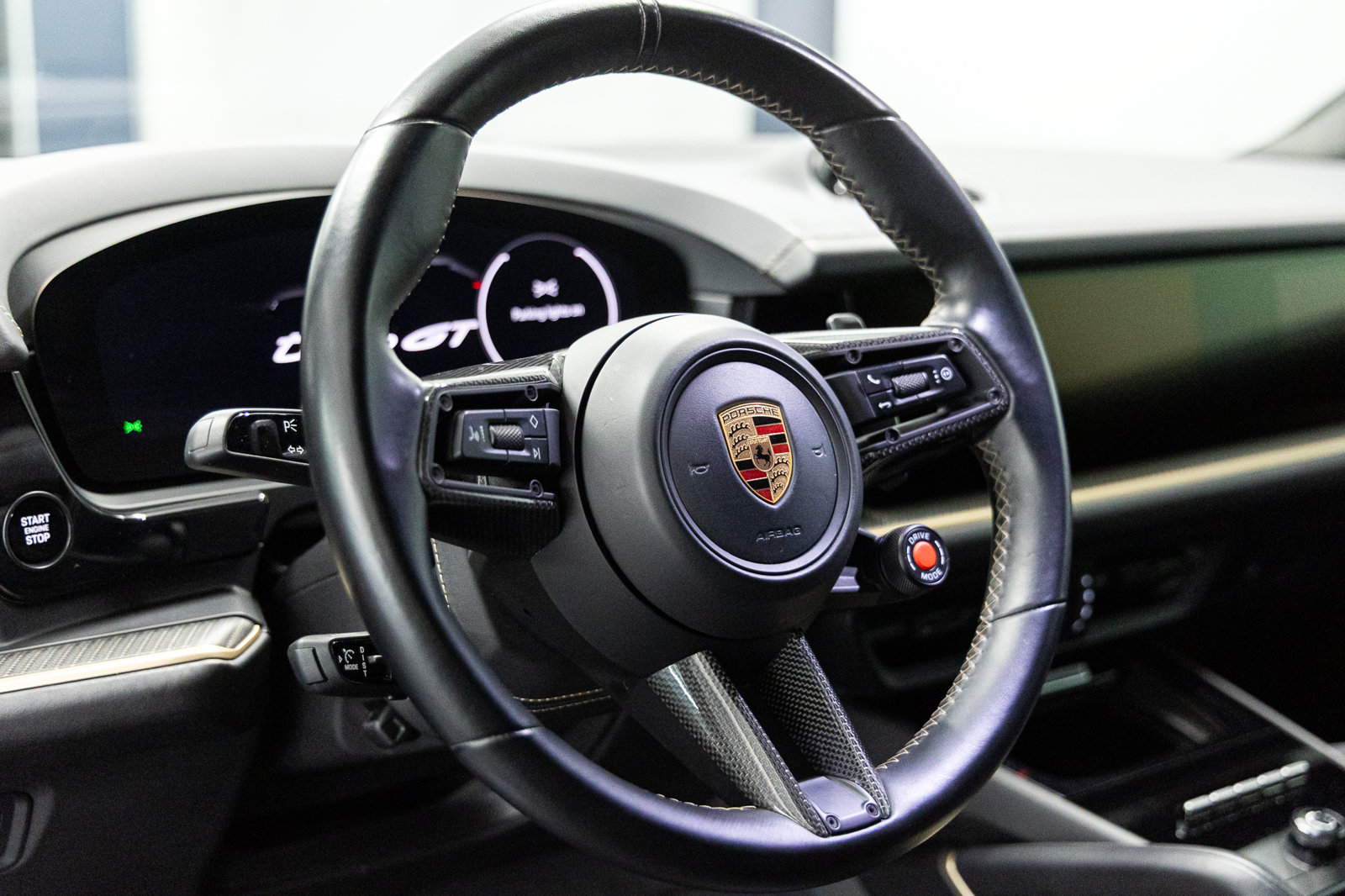 Used 2024 Porsche Cayenne Turbo GT AWD/4WD image 33