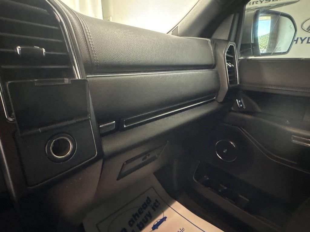 Used 2020 Ford Expedition Limited w/ Special Edition Package AWD/4WD image 36