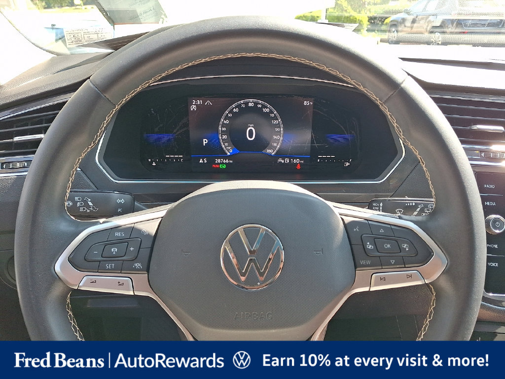 Certified 2023 Volkswagen Tiguan SE w/ Panoramic Sunroof Package AWD/4WD image 27