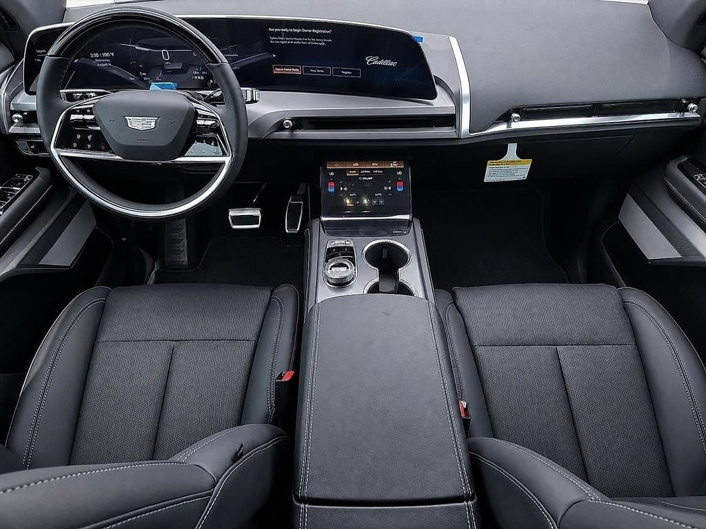 New 2027 Cadillac Vistiq Luxury AWD/4WD image 9