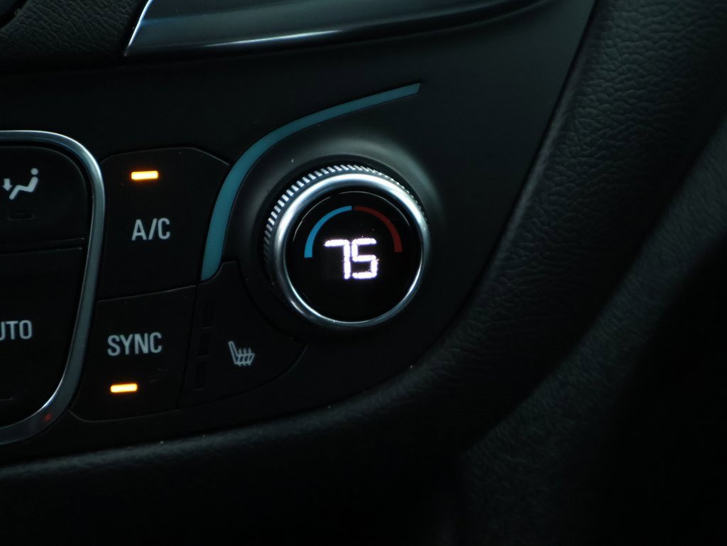 Used 2024 Chevrolet Equinox LT w/ LPO, Floor Liner Package image 32