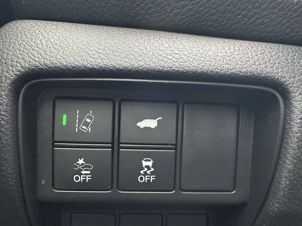 Used 2018 Honda CR-V Touring image 24