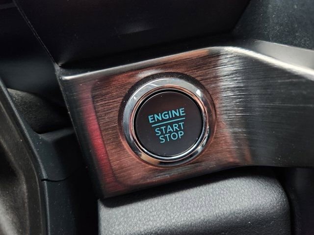 Used 2024 Ford F250 Lariat image 8