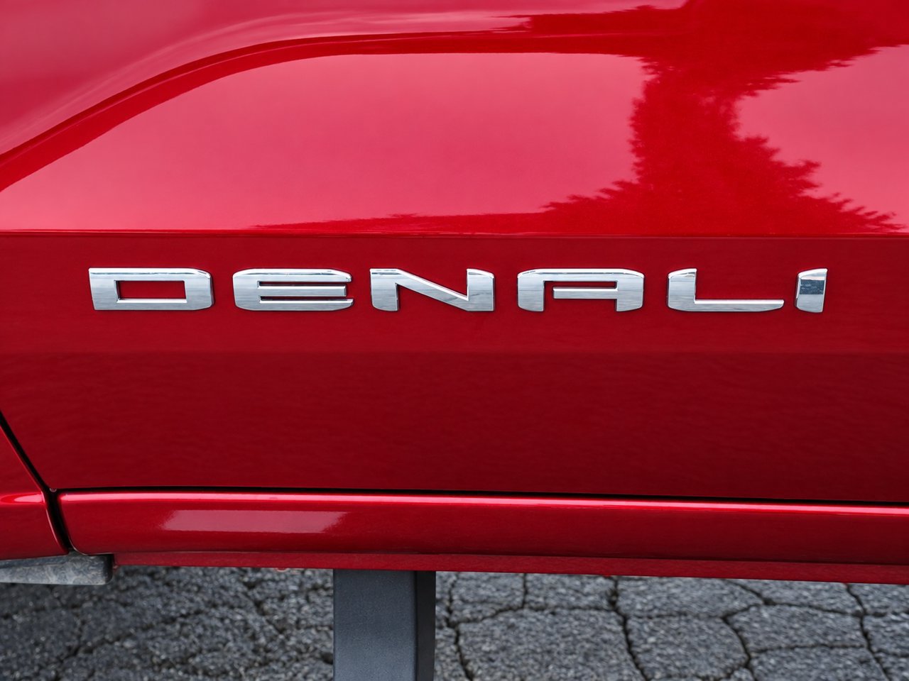 Used 2024 GMC Canyon Denali AWD/4WD image 10