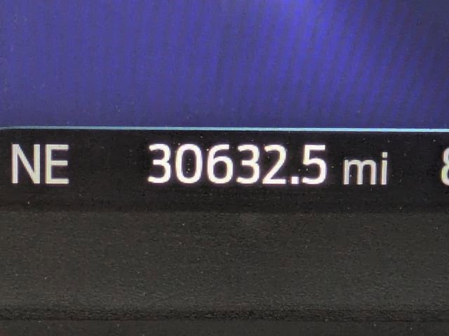 Used 2022 Ford Explorer Platinum w/ Technology Package image 34