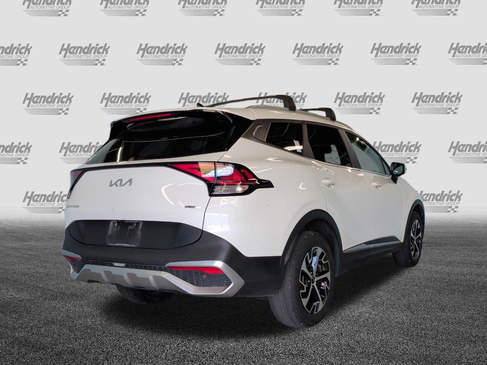 Used 2023 Kia Sportage EX AWD/4WD image 11