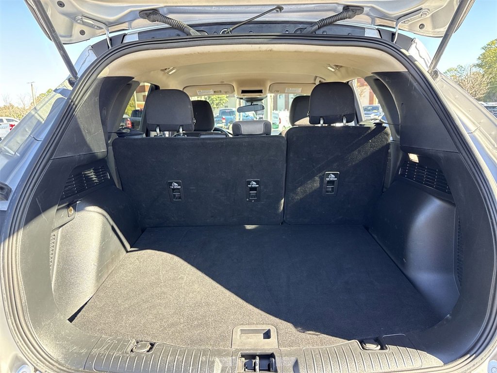 Used 2020 Ford Escape SE Sport image 23