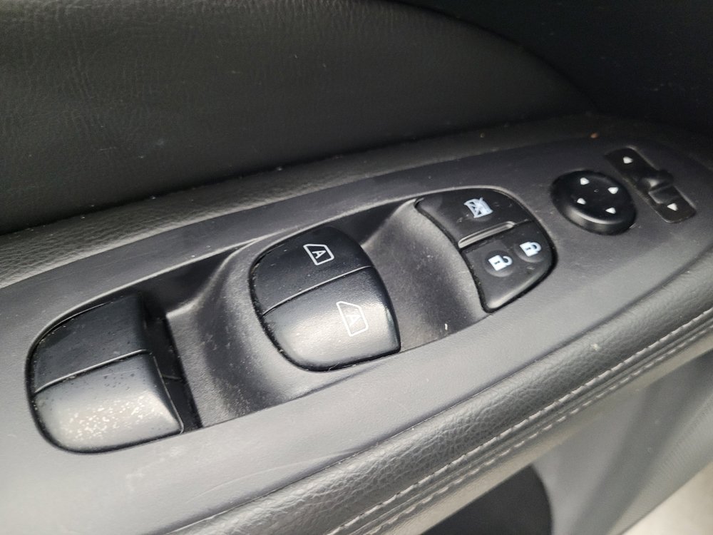 Used 2019 Nissan Pathfinder SL AWD/4WD image 27