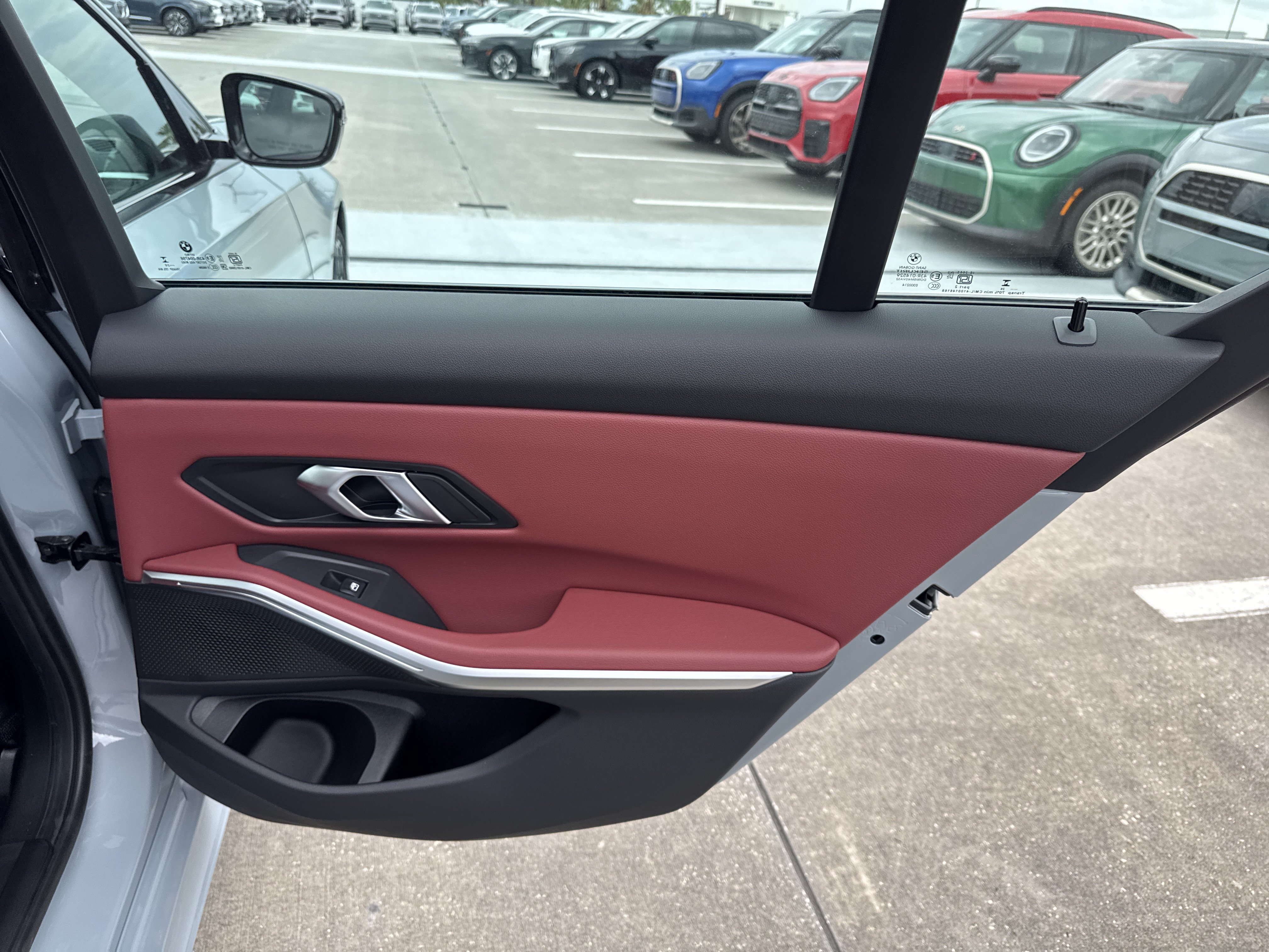 New 2026 BMW 330i Sedan w/ M Sport Package RWD image 10