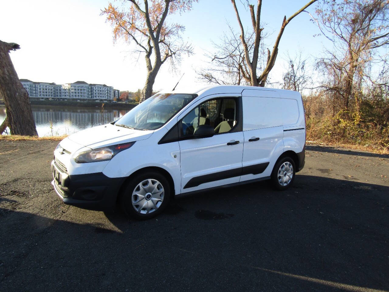 Used 2016 Ford Transit Connect XL image 2