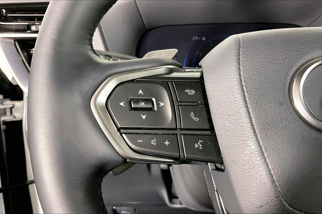 Used 2025 Lexus GX 550 image 26