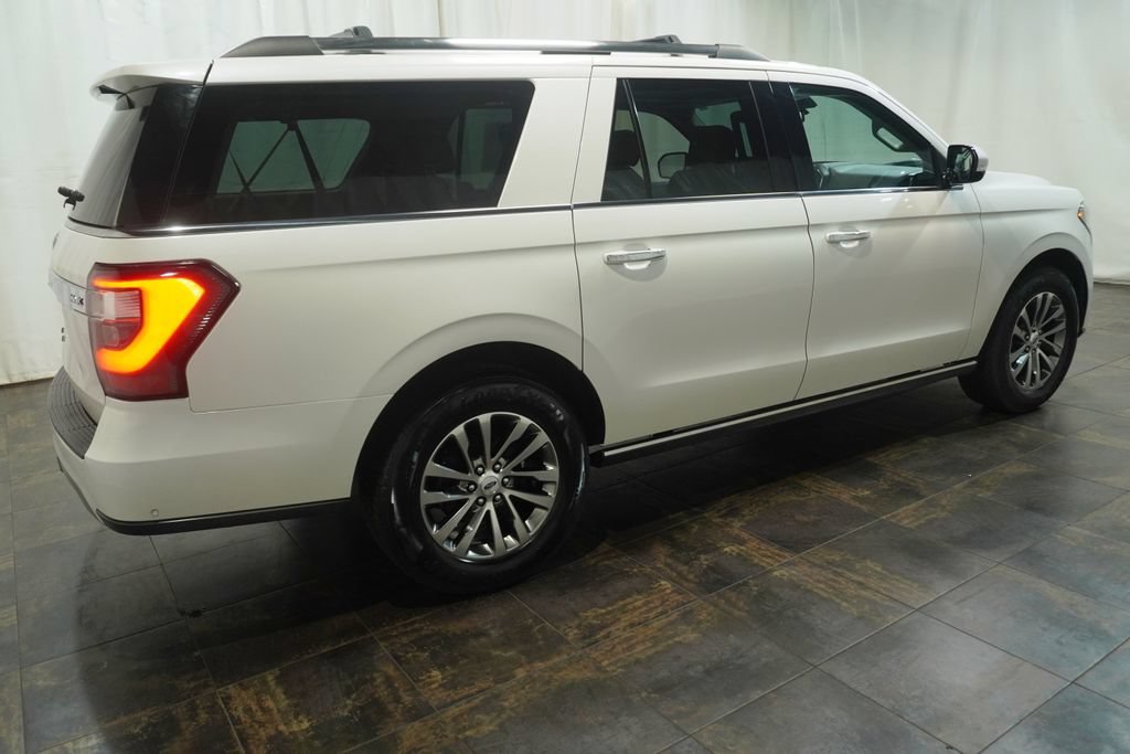 Used 2018 Ford Expedition Max Limited w/ Equipment Group 301A AWD/4WD image 4