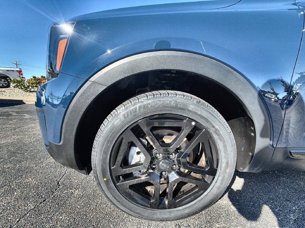 Used 2025 Kia Telluride EX X-Line AWD/4WD image 18