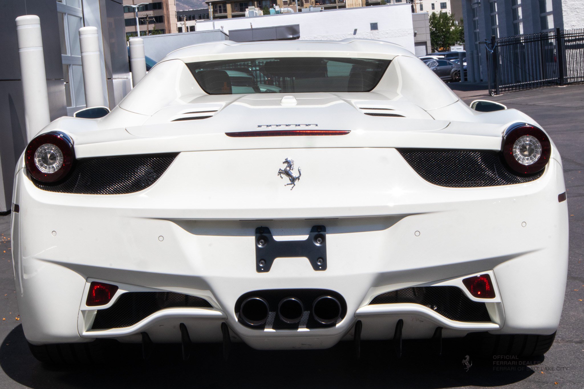Used 2013 Ferrari 458 Spider RWD image 4